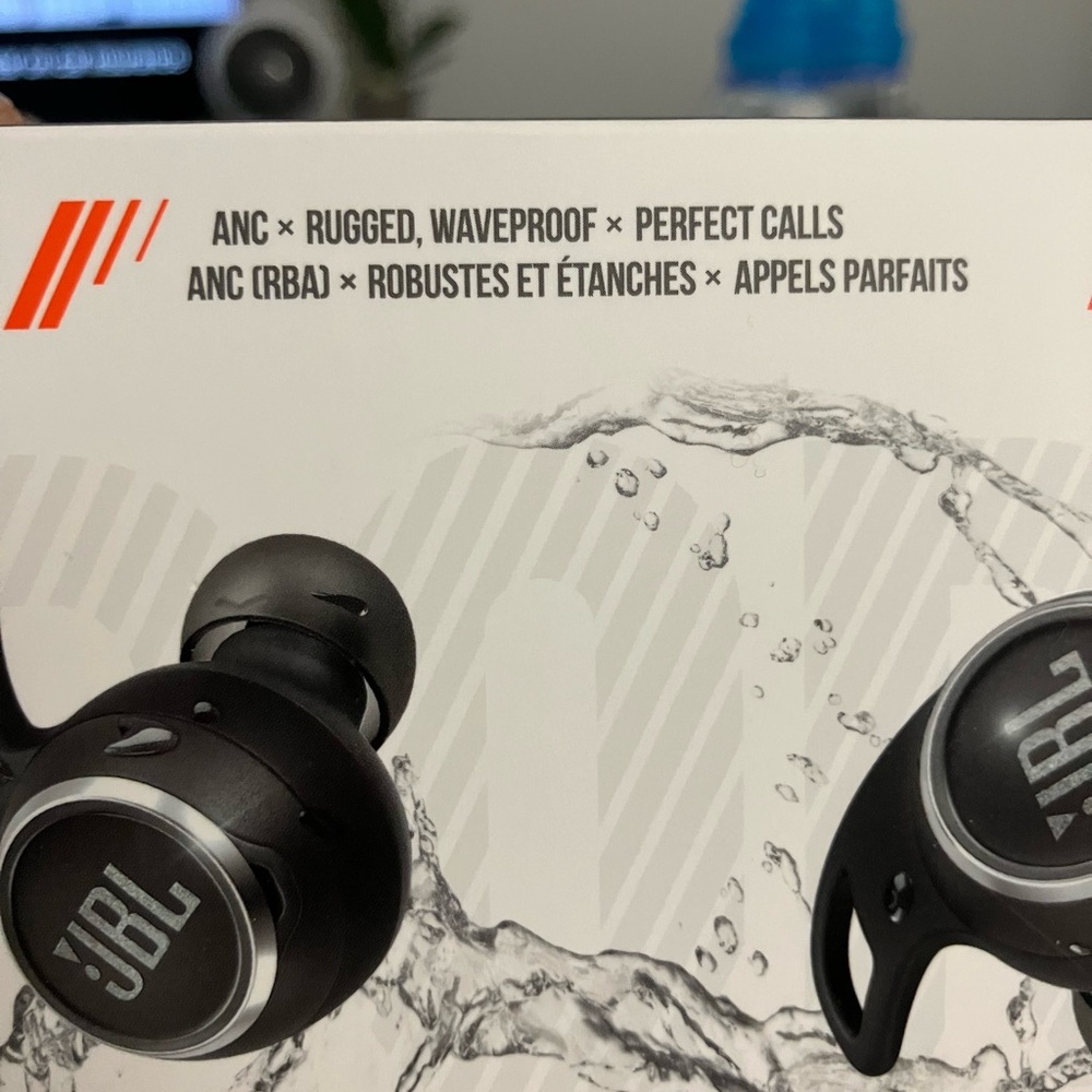 New Sealed JBL Reflect Aero Earbuds Headphones W/Clear Phone Calls Alexa 🎶